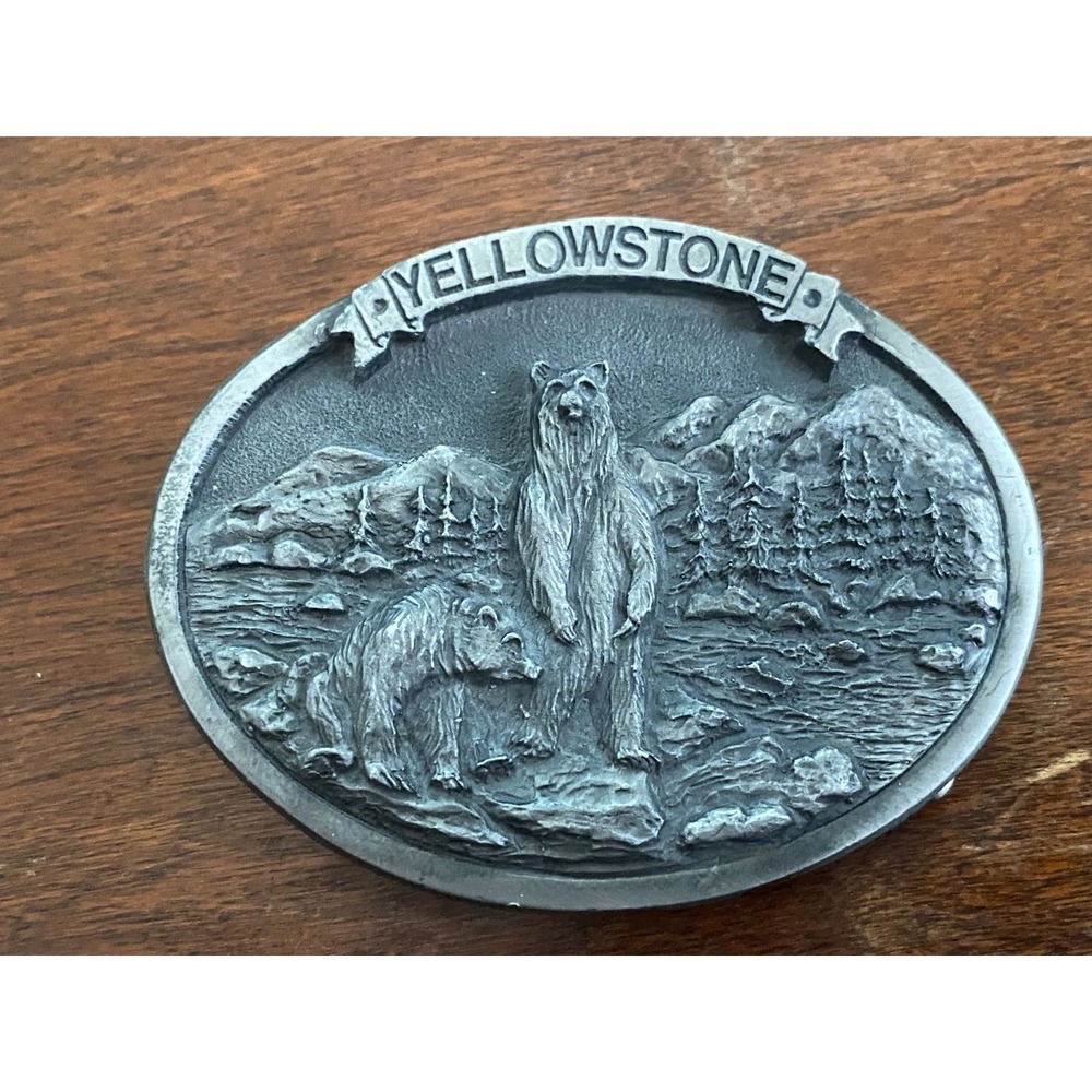 Yellowstone Bears Mountains 1990‎ Colorado Silver Star Belt Buckle Made in USA